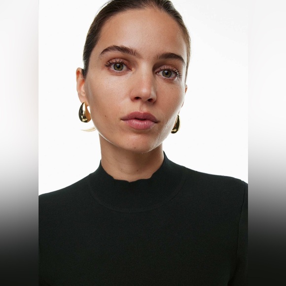 Aritzia Babaton | Sculpt Knit Trajectory Turtleneck | Scarab/Forest Green | M - Picture 6 of 13